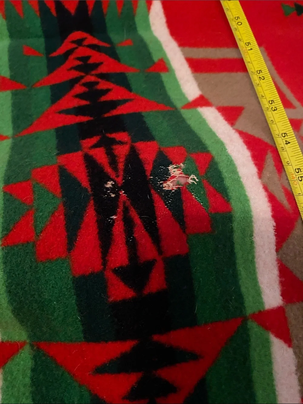 Beaver State Pendleton. Southwestern Red Throw Blanket with Green Accents